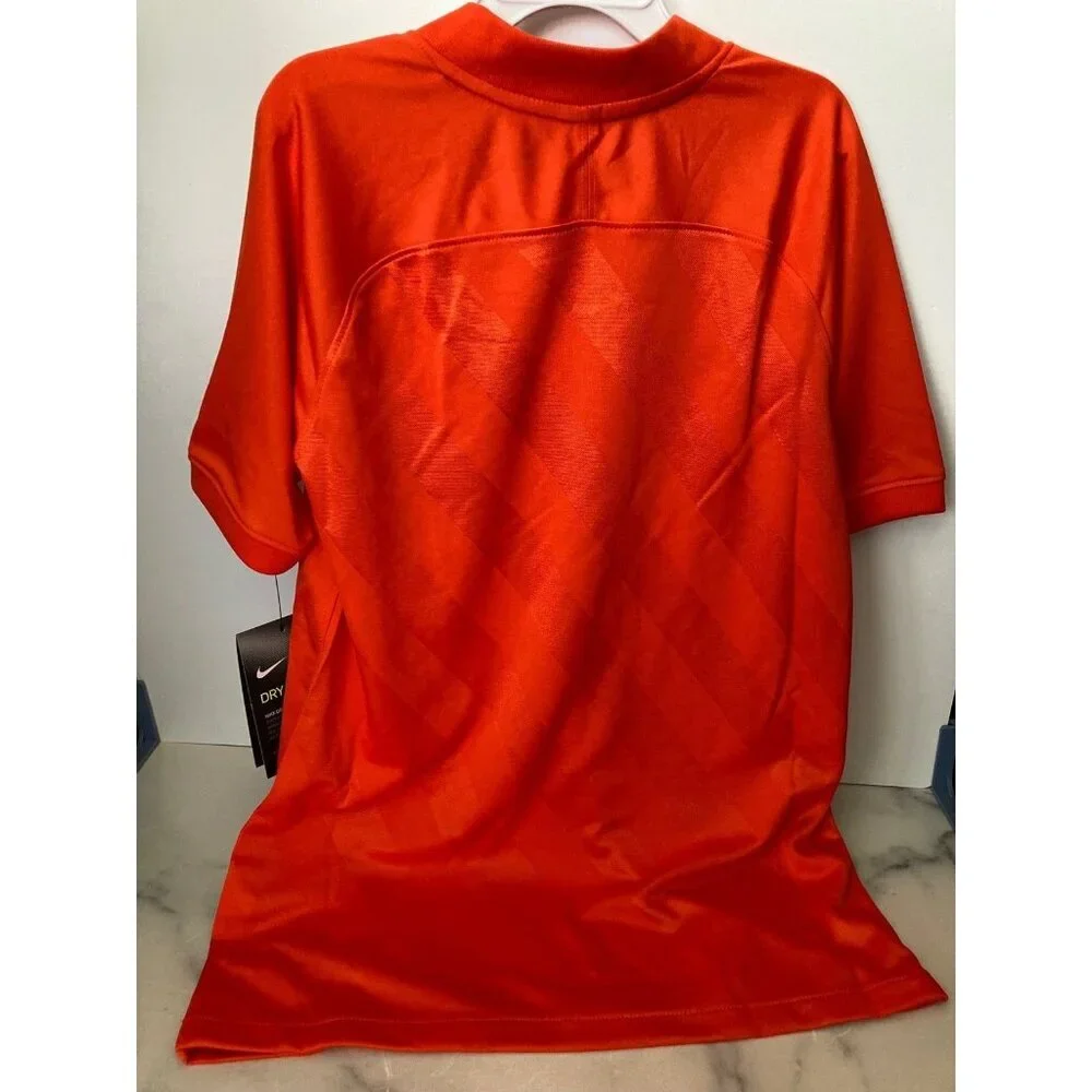 Néw‎ Nike youth Sz Medium Challenge 3 Soccer Jersey